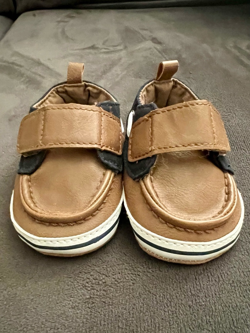 Just One You Carter’s Baby Boy Boat Shoes 3-6M Brown Navy